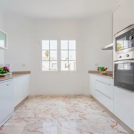 Felicidad Villa Puerto del Carmen (Lanzarote)